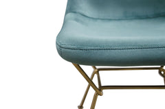 stoel met metalen frame