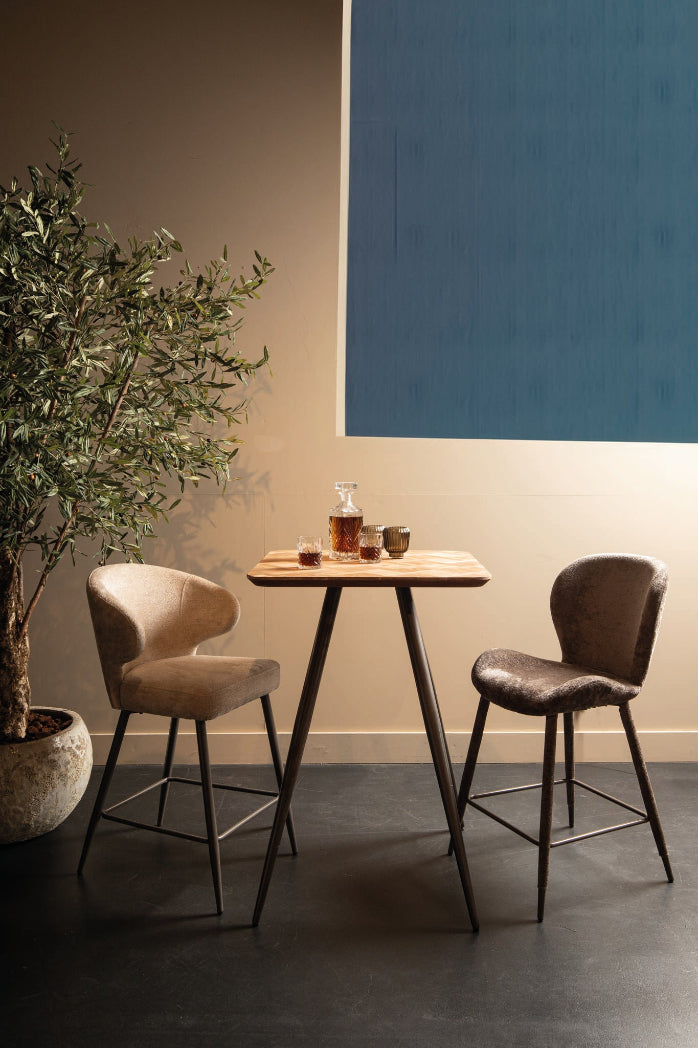 vierkante hoge tafel