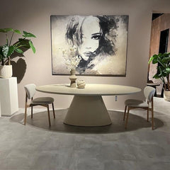 ovalen beige eettafel
