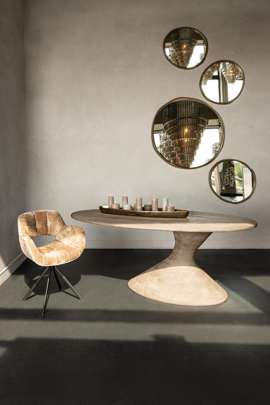 ovalen eettafel
