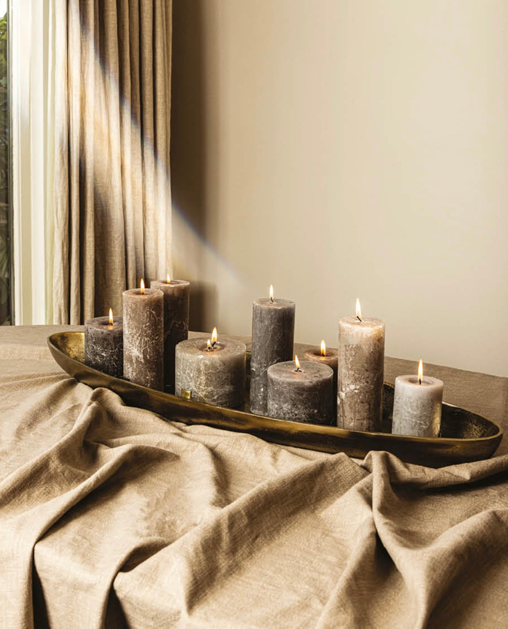 Yaren aluminium schaal met rand 88 cm