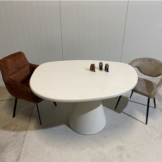 Betonlook Eettafel Pebble met cone onderstel in diverse maten