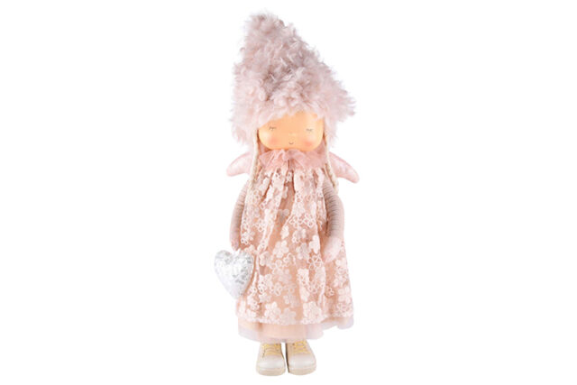 Engelpop staand in kanten jurk en fluffy muts roze