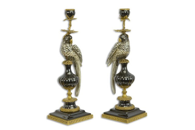 art deco Porseleinen bronzen kandelaars met Papegaaien